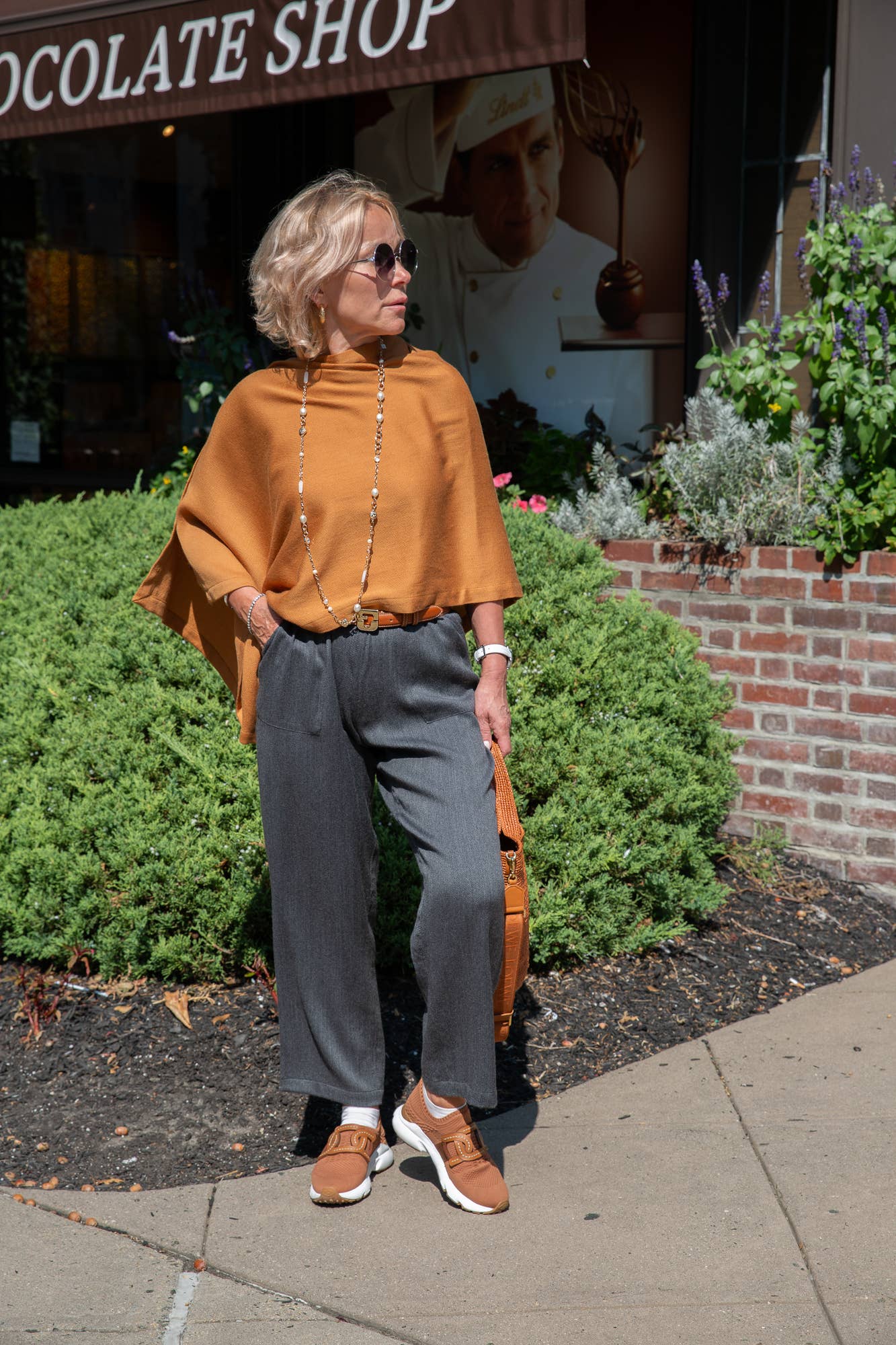 VIKOLINO - Wholesale Poncho - Women's - Merino Wool Poncho 12