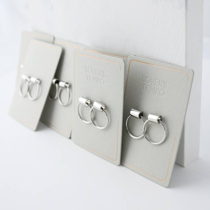 Lover's Tempo - Wholesale Oorringen - Kleine Swing Hoops Oorbellen