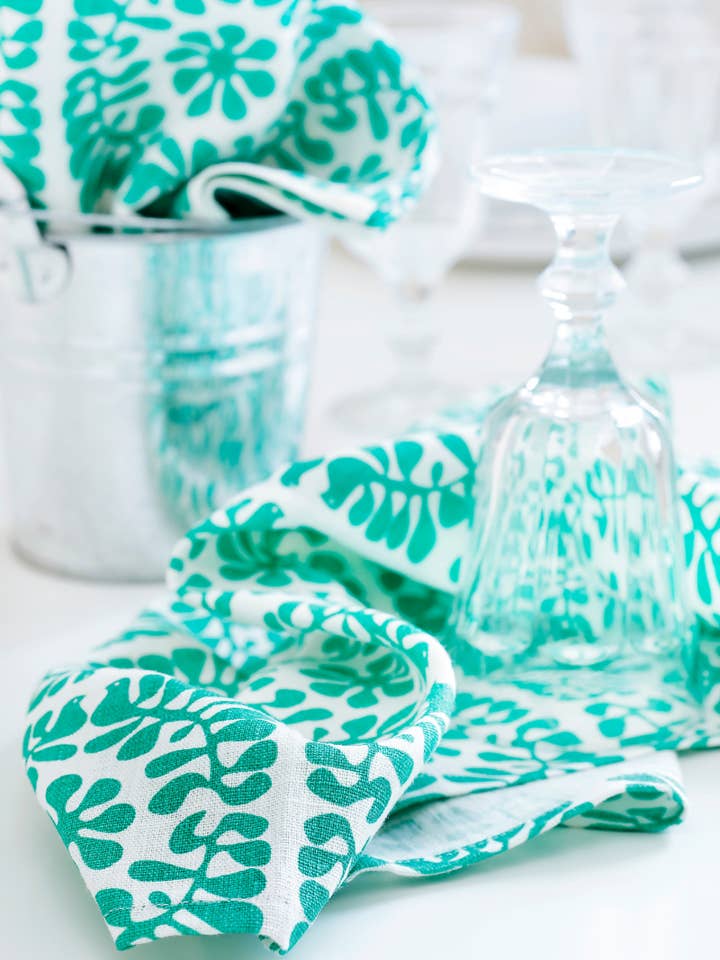 Stonewashed Linen Tea Towel PALOMA | Green for wholesale by öökülm