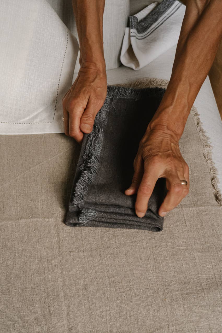 Linen Way Inc. - Wholesale Dinner & Cloth Napkin - Bilbao Linen Napkins - Available in 17 colors34