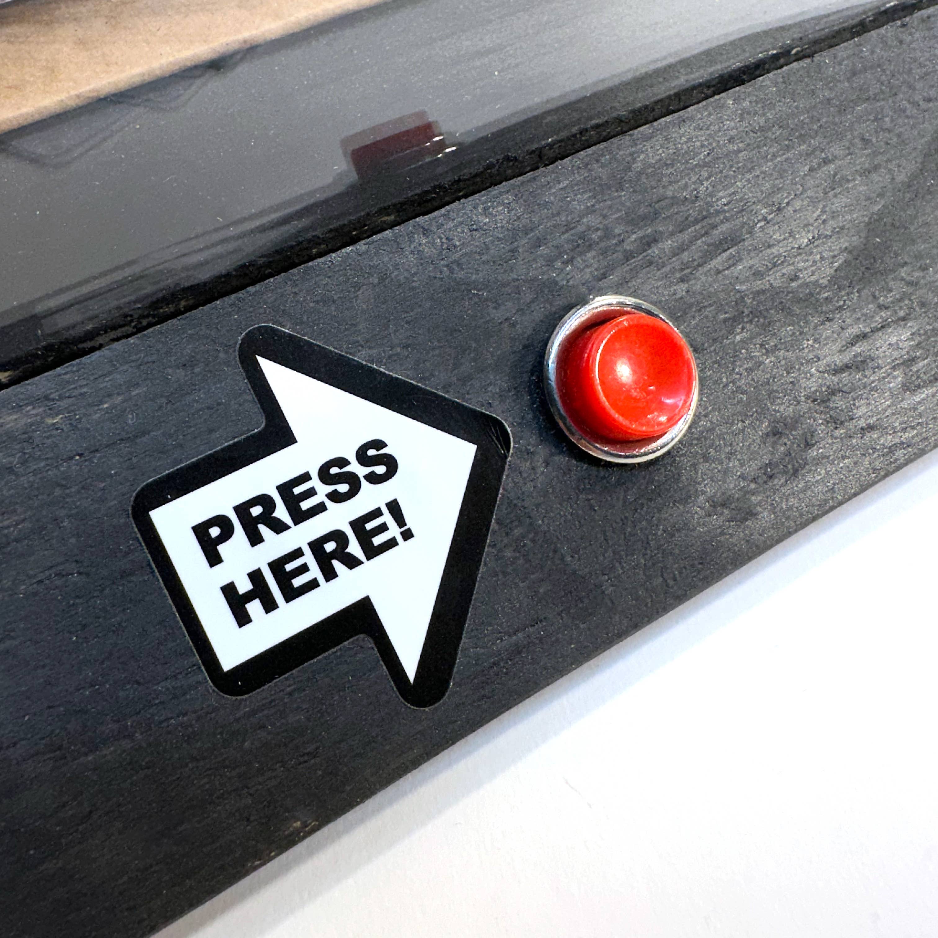 Fliposcope - Wholesale Retailer Display - Kids & Baby - Acrylic and Wood Push-Button Display for Fliposcope Line1