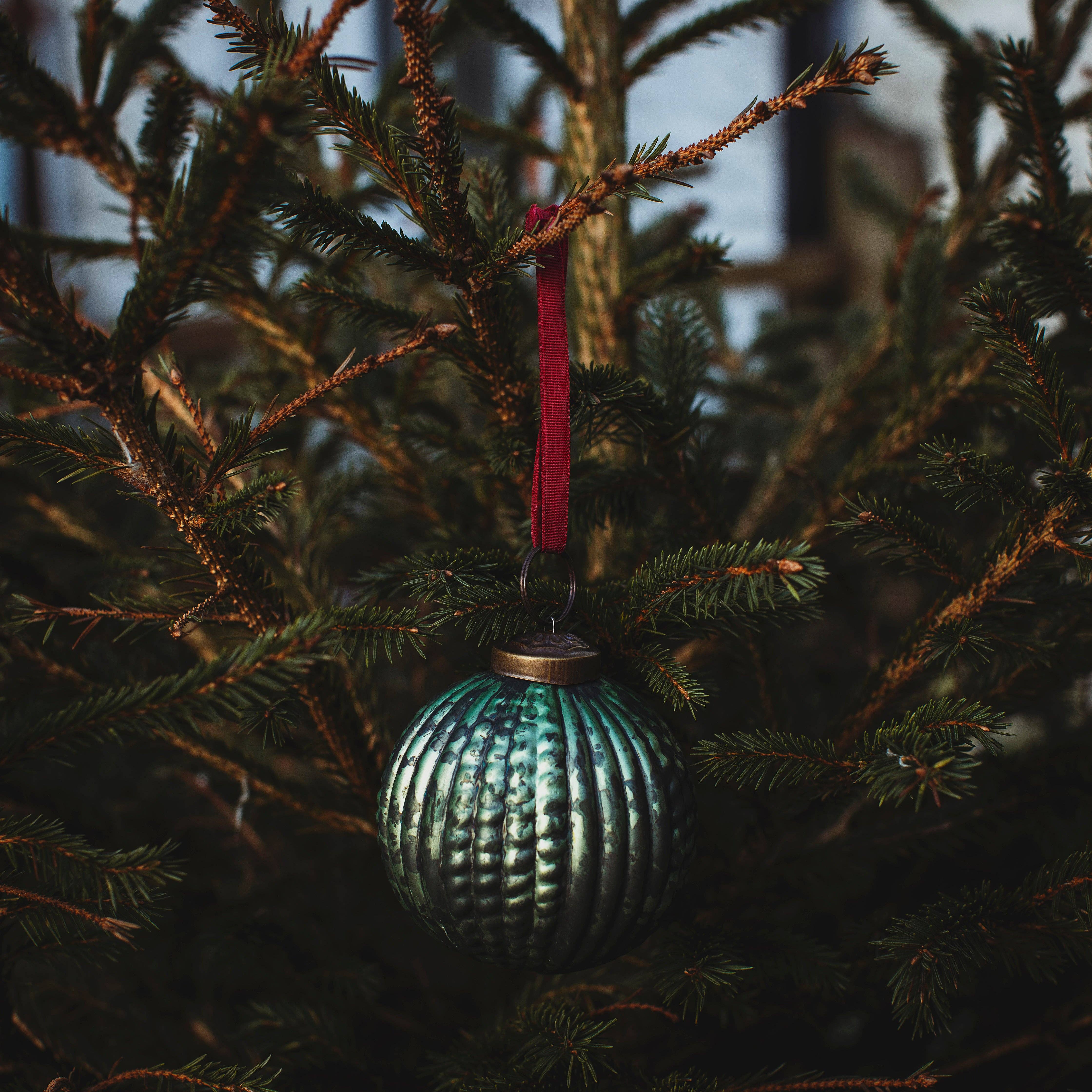 Moult – wholesale Ornament – Green Turquoise Glass Bauble0