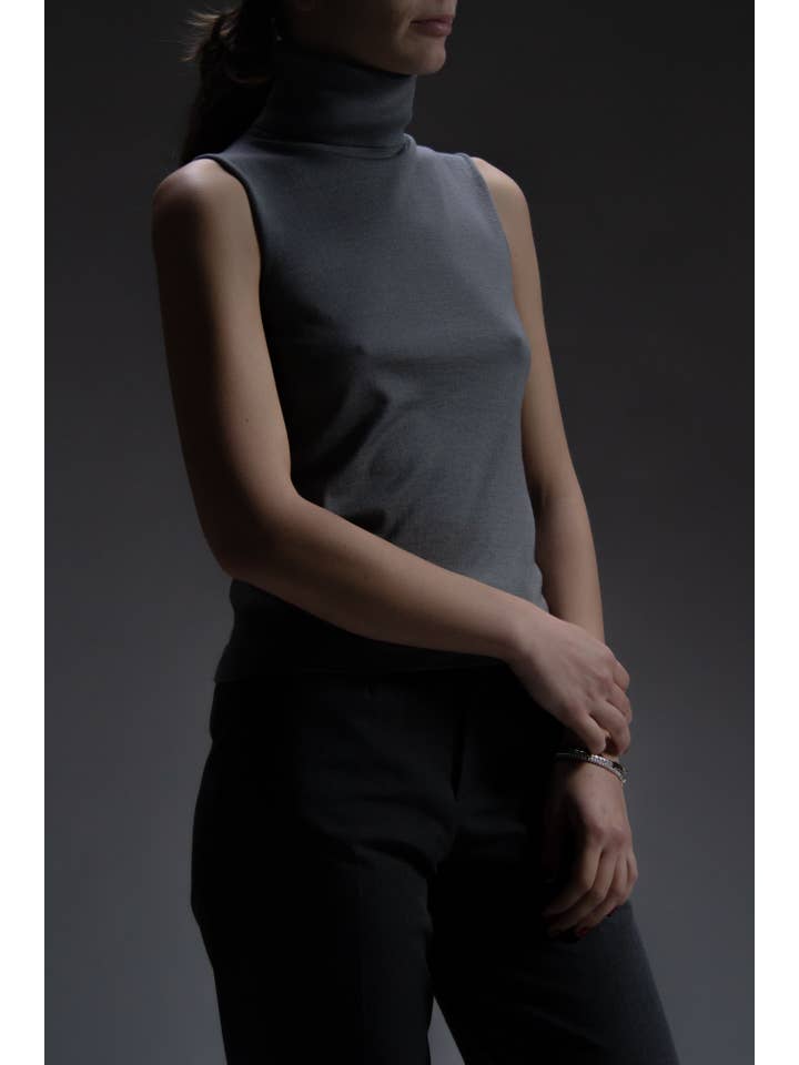 Lèmme - Wholesale Knit Sweater - Women's - Sleeveless turtleneck sweater in wool and silk9