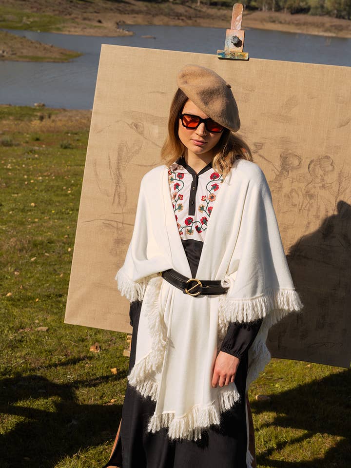 Capa Nela per la vendita all'ingrosso da parte di Strena (C.C. Ramos S.L.U.)