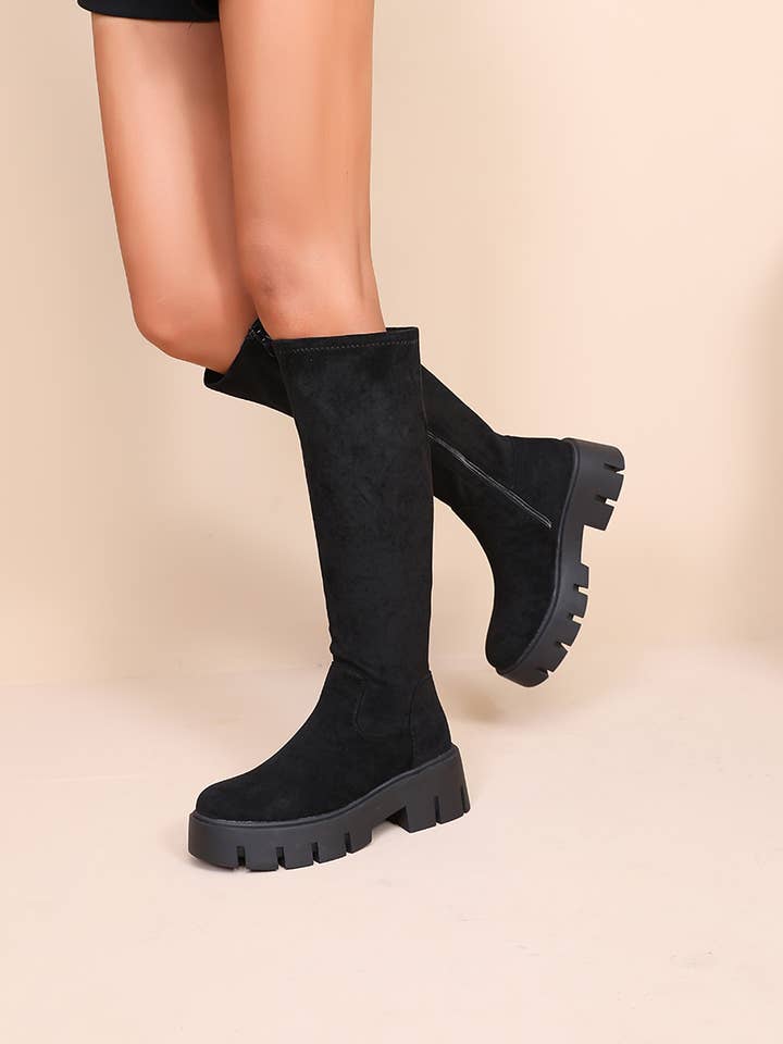 Joia Paris - Wholesale Booties - Women's - Minimalist high boots with thick sole WZ-12310