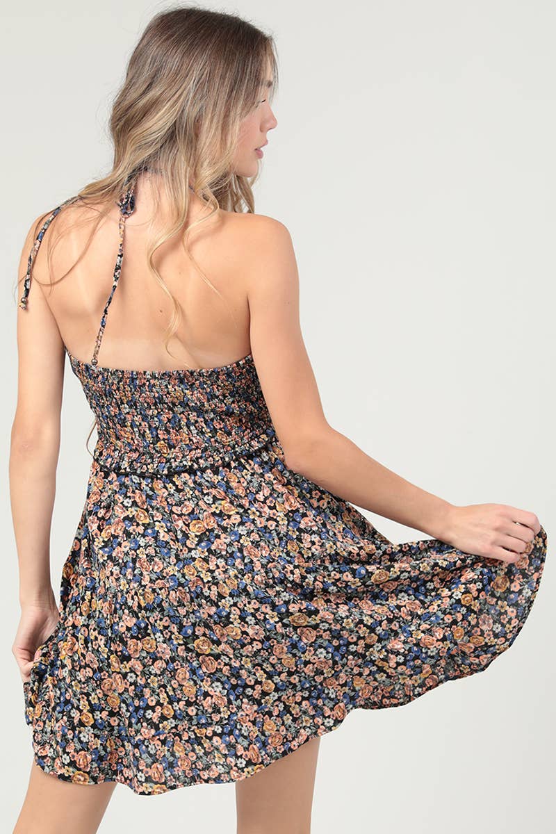 ANGIE – Großhandel Kleid – Damen – F4J70-A952 V-AUSSCHNITT KLEID MIT GESMOKTEM BUSTIER UND HALTERNECK3