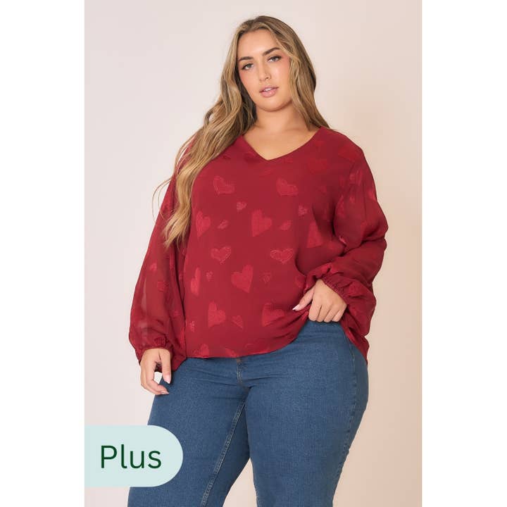 Haut à manches longues et col en V en mousseline de soie brodée pour la vente par Cozy Casual, Inc.