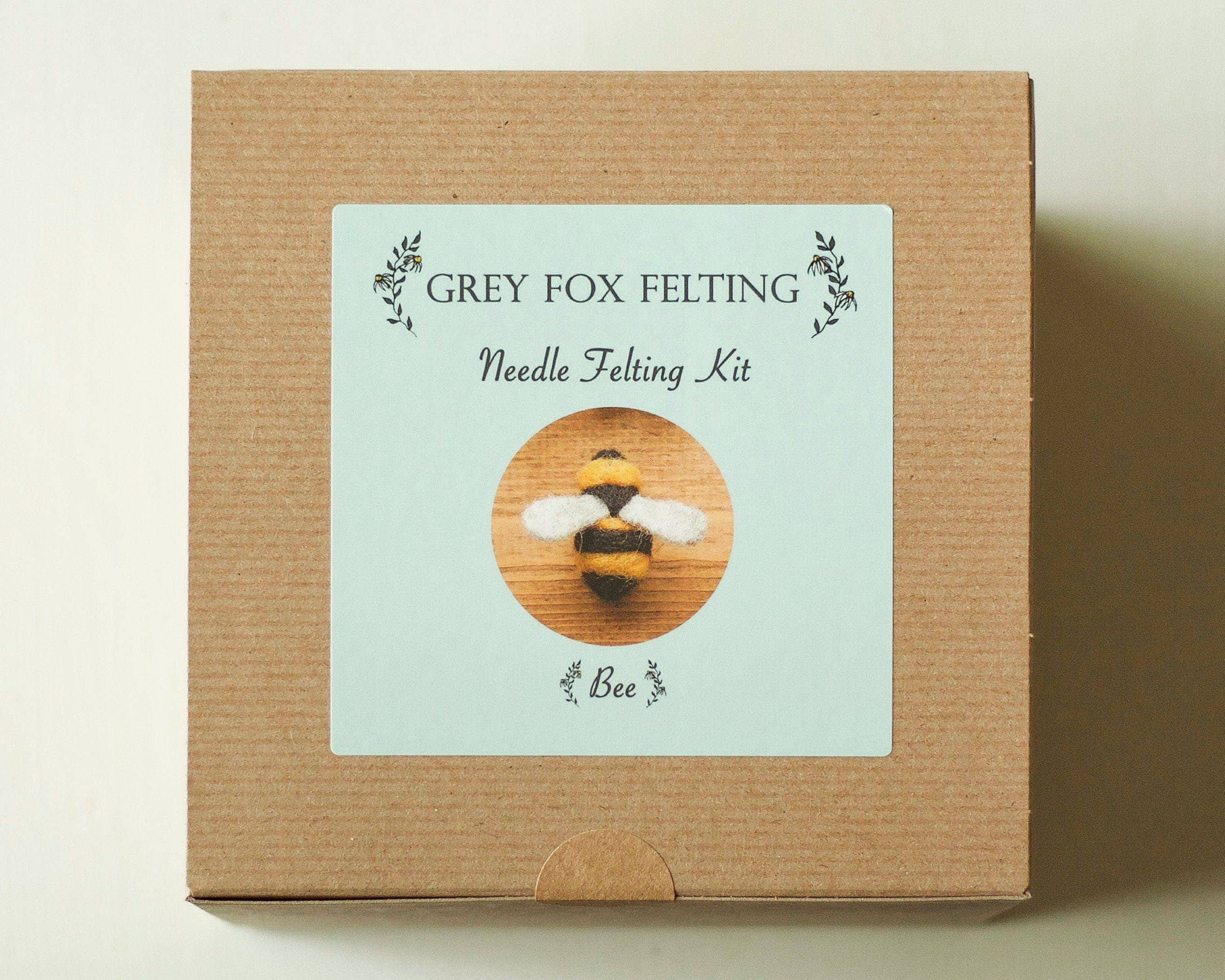 Grey Fox Felting - Wholesale DIY Craft Kit - Bees - Needle Felting Kit - Beginner1