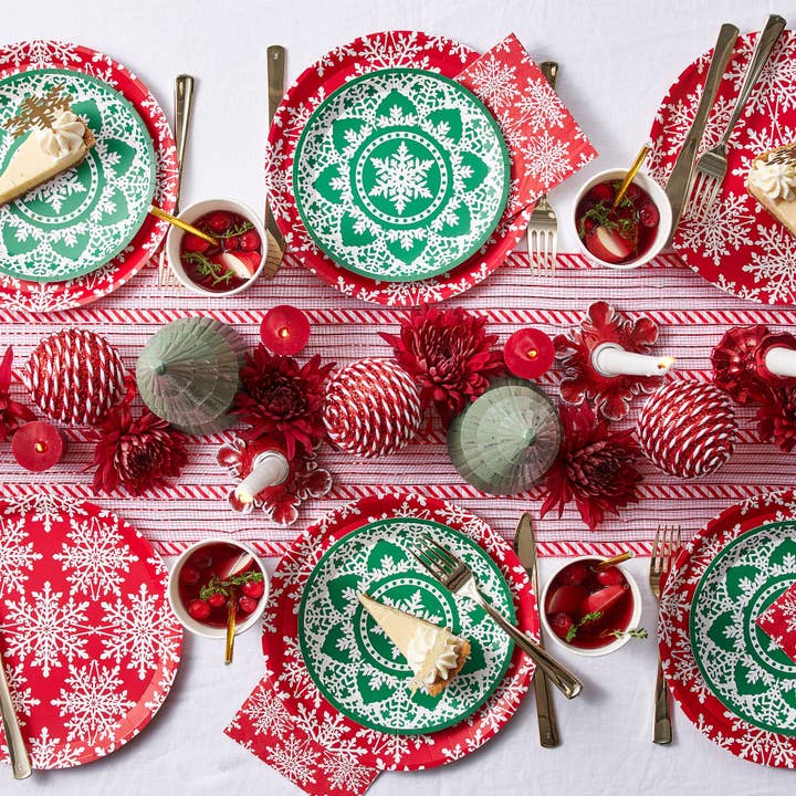 Coterie Party Supplies – Engroshandel Engangstallerken – Jolly Snowflake store tallerkener (10 pr. Pakke)2