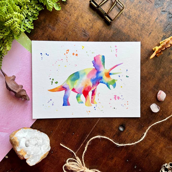 Rainbow Triceratops Print for engroshandel hos The Unrefined Crafter