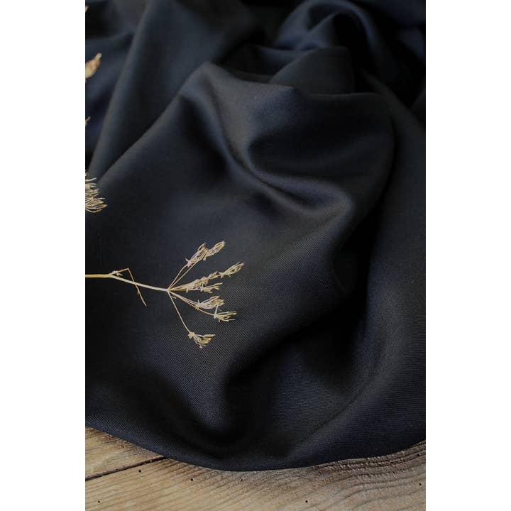 Eglantine et Zoé – wholesale Fabric – Black Licorice Fabric - Viscose Twill11