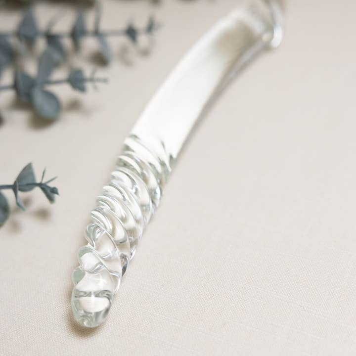 The Natural Love Company - Wholesale Sex Toy - Tansy Helix | Elegant 9" Glass Dildo2