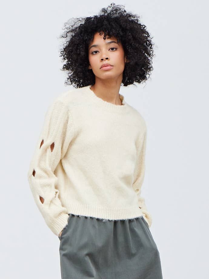 41150 - DETAILED PULLOVER SWEATER for wholesale by Grade & Gather