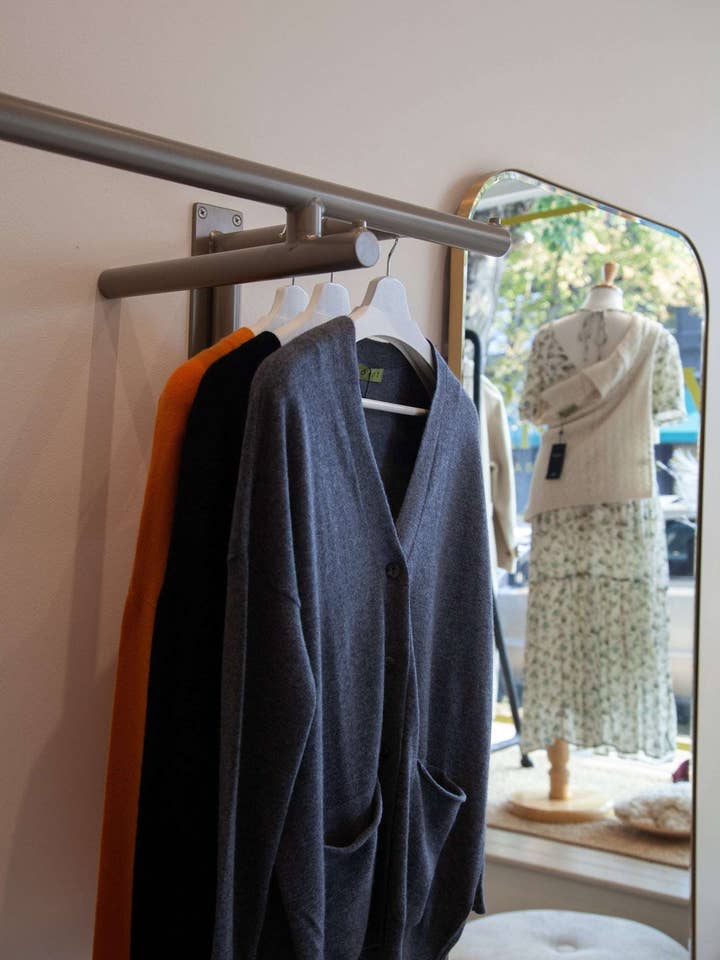 Apricity Cashmere - Wholesale Cardigan - Women's - Cashmere Loose Pocket Cardigan8