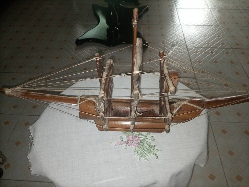 Delight merchants - Venta al por mayor Artículo decorativo de mesa - Tallado de barco en madera hecho a mano con envío gratuito a todo el mundo.0