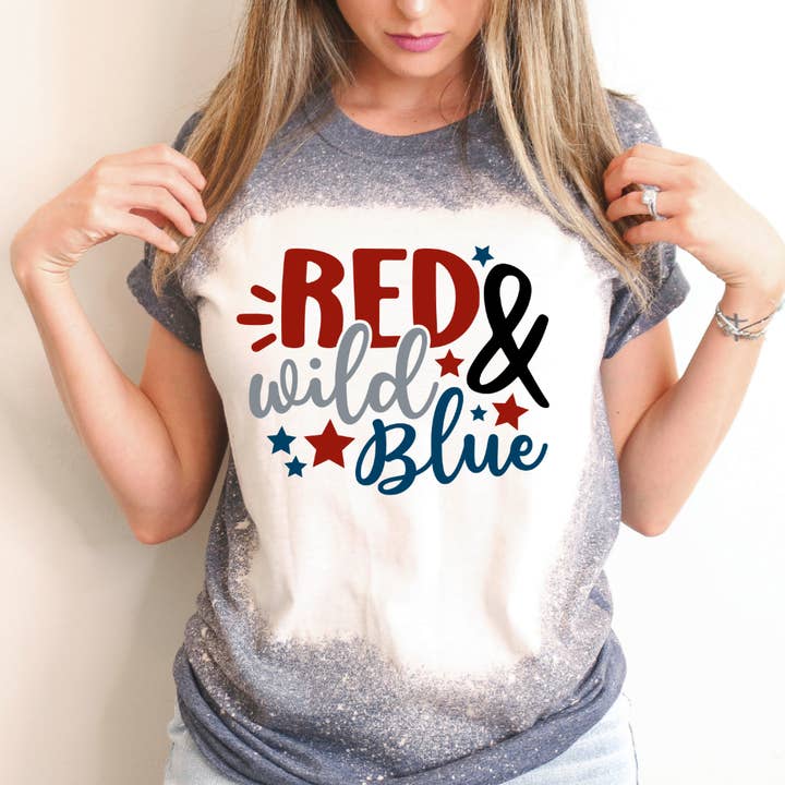 Rotes Wild & Blau 4. Juli Gebleichtes T-Shirt für den Großhandel von Hello Gorgeous Apparel