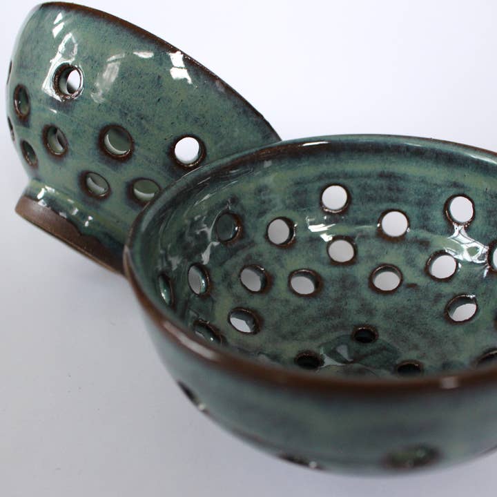 Bols à baies pour la vente par Pip the Potter (southwick pottery)