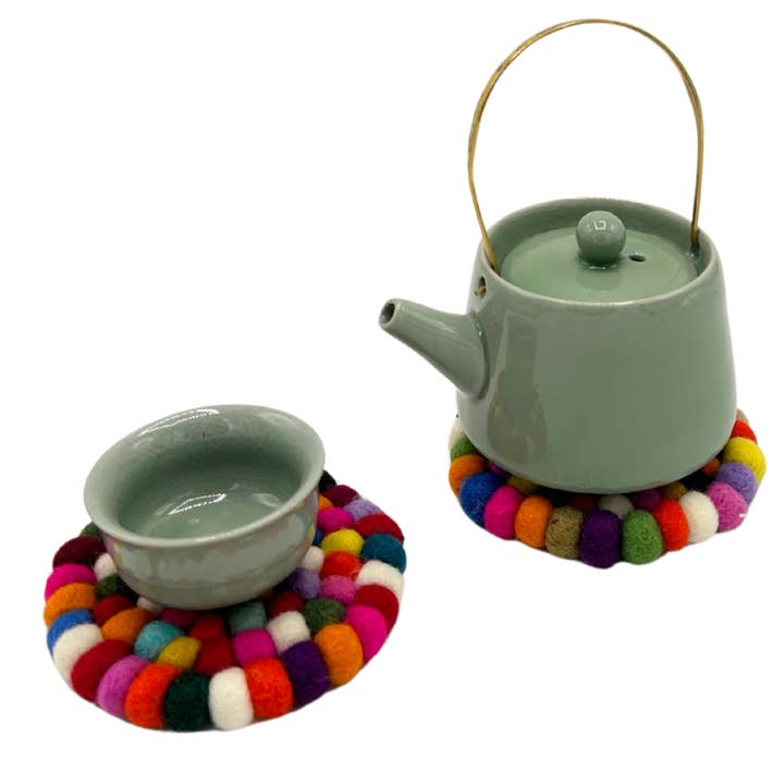 AW Artisan - Wholesale Coasters - Round Felt Coasters - 10 cm, Multicolor (set of 4)2