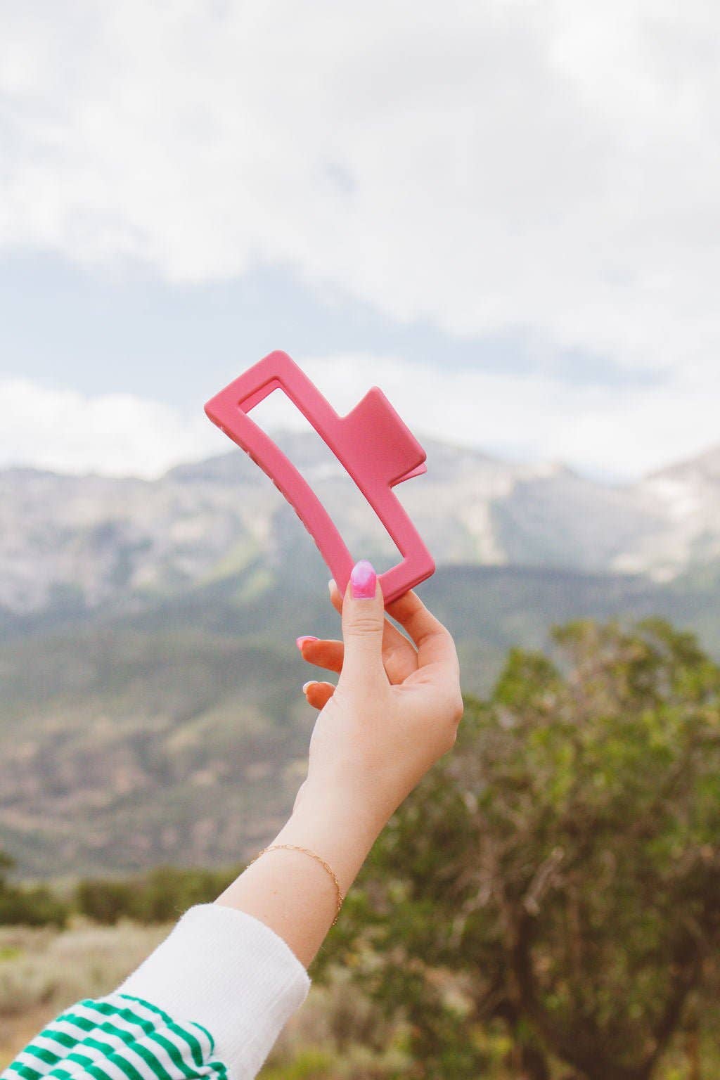 Shop Andi - Wholesale Hair Clip - Women's - XL Matte Claw Clips - Multiple Colors16