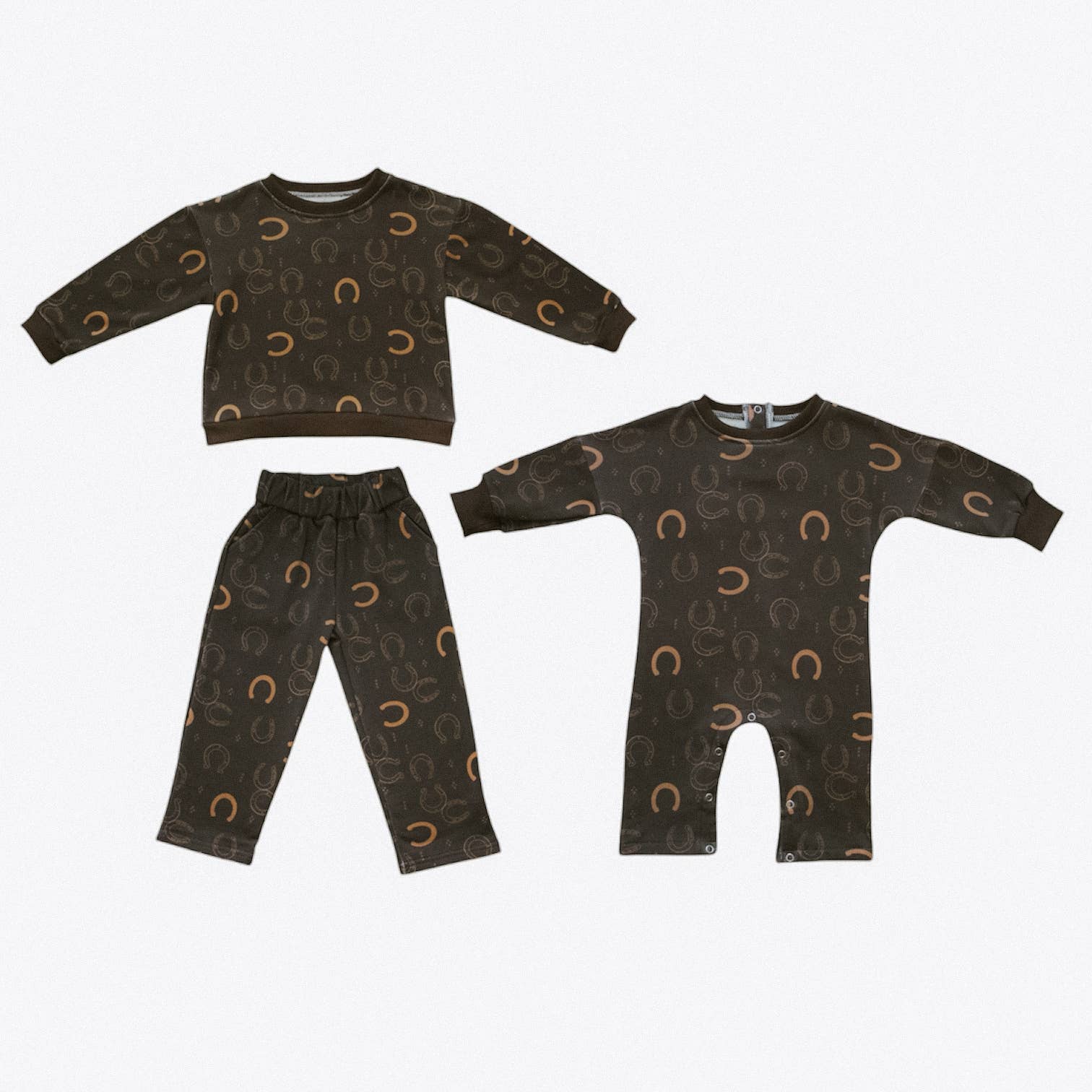 Bayvie – wholesale Clothing set – Baby – Midnight Horseshoe Western French Terry Set & Romper2