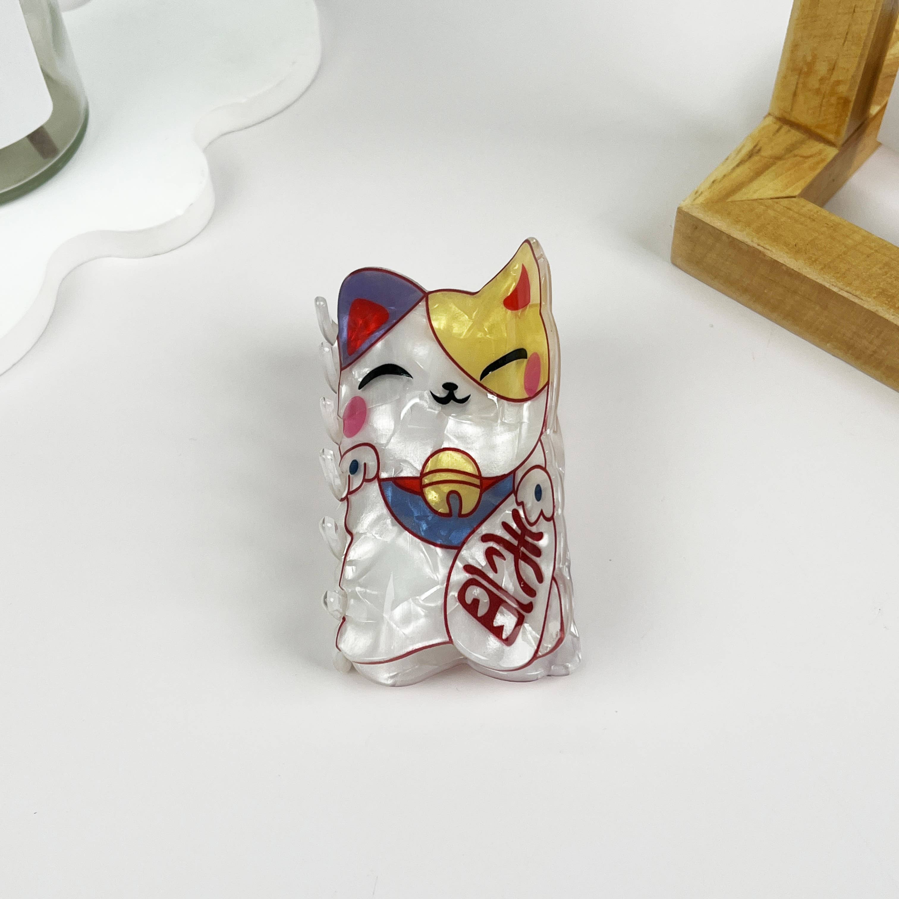 White Japanese Lucky Cat Acrylic Hair Clip for wholesale on Faire6