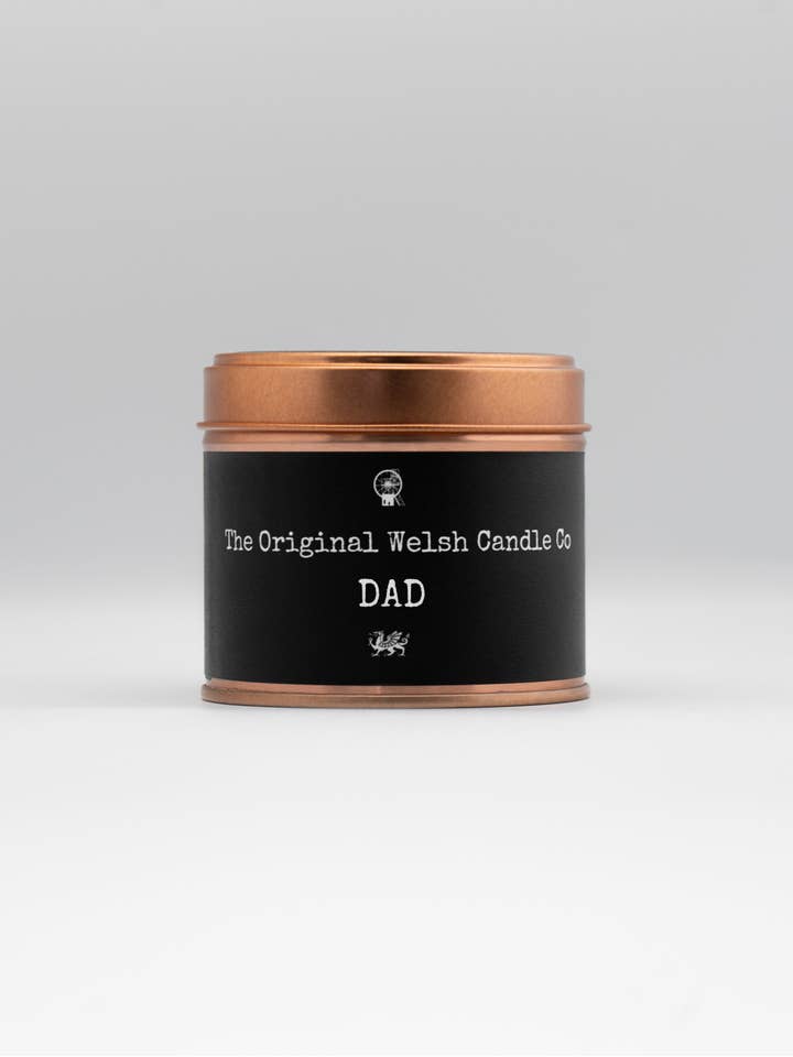 Candela di soia in rame e stagno DAD - profumata con Miele e Tabacco per la vendita all'ingrosso da parte di The Original Welsh Candle Co