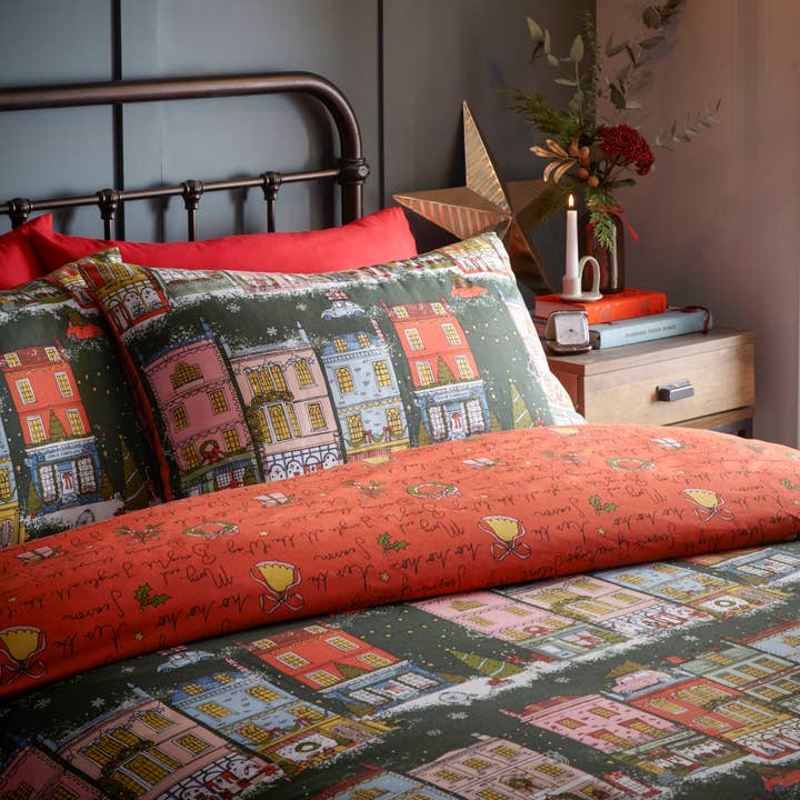Christmas Spirit Festive Duvet Cover Set Green for wholesale on Faire2