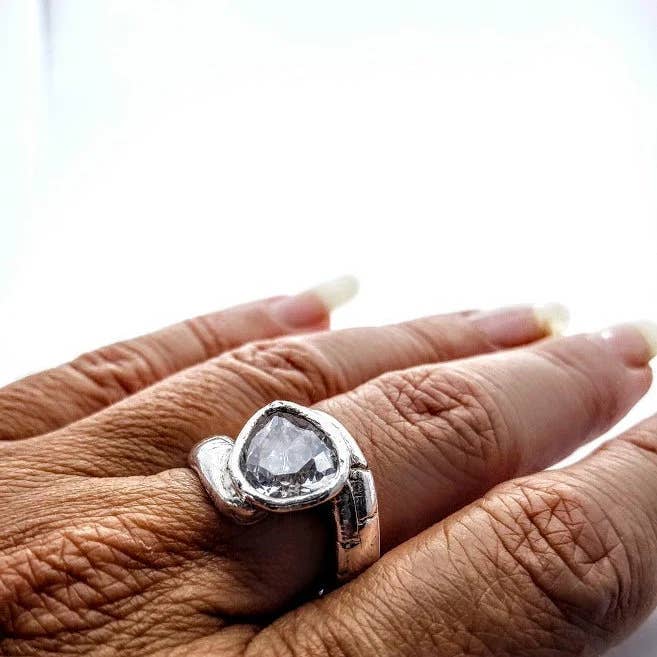 Bague larme de joie en argent pur zircone à aimer ! Engager pour la vente par ArtBi Design