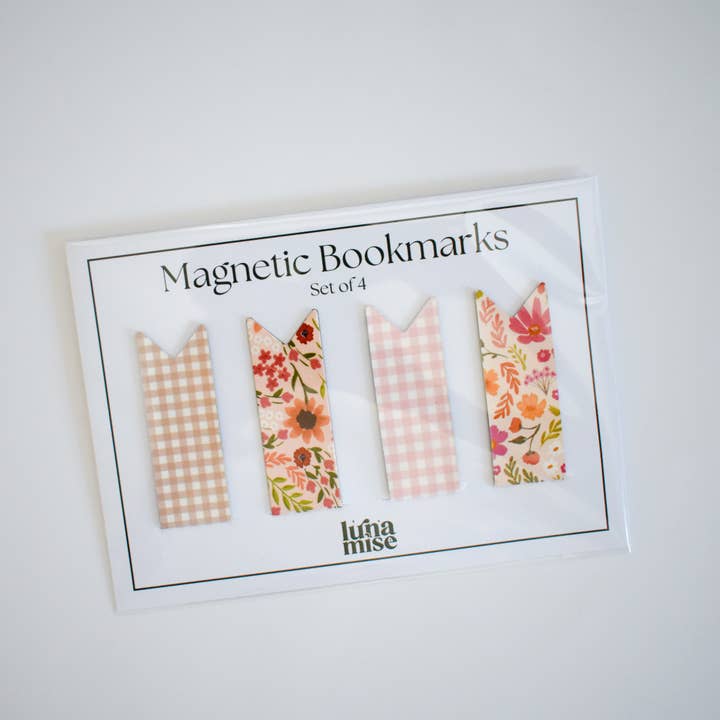 Set of 4 Magnetic Bookmarks for wholesale by Lunamise