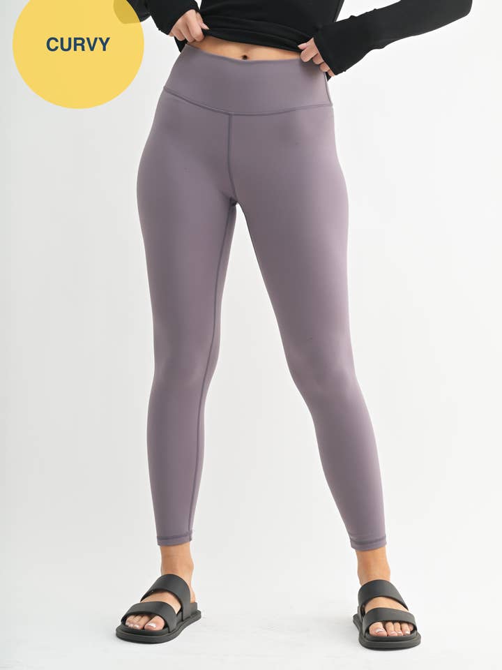 Mono B – wholesale Athletic/lounge leggings – Women's – CURVY Lycra-Blend Sweetheart Back Leggings