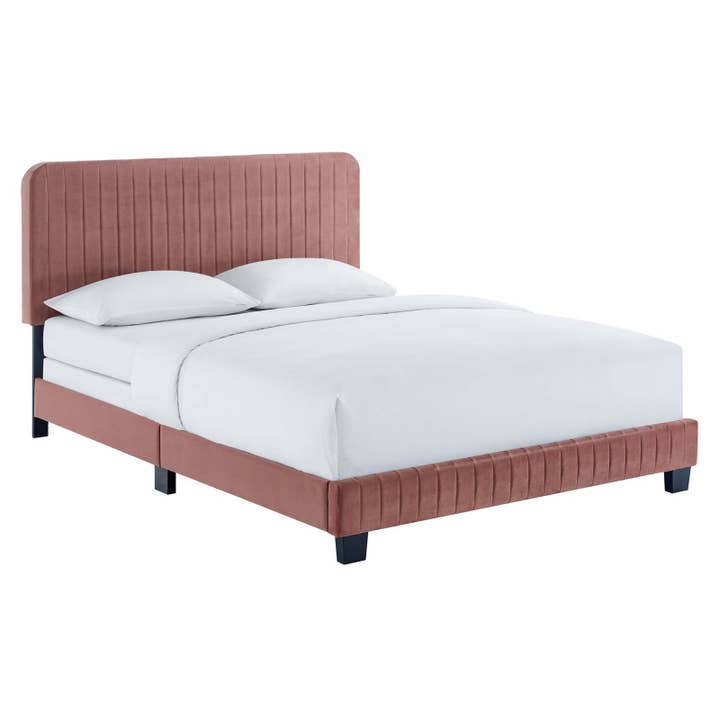 Lit king size en velours capitonné Celine Channel pour la vente par Modway
