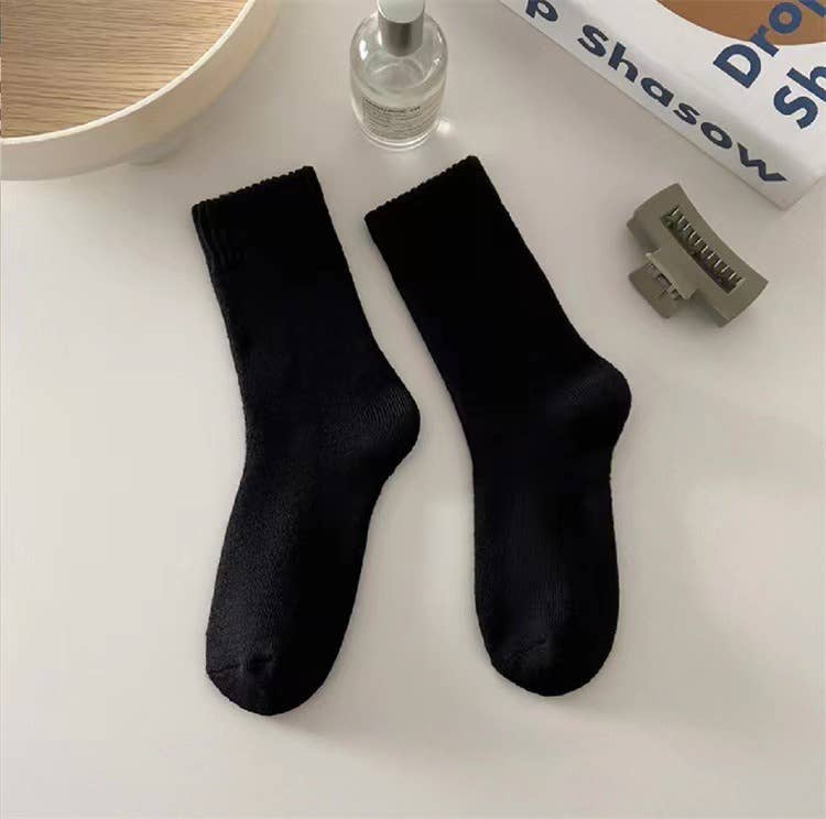 Sweetkama – Großhandel Socken – Damen – Damen Socken aus Samt in Uni-Farbe SKASC41829