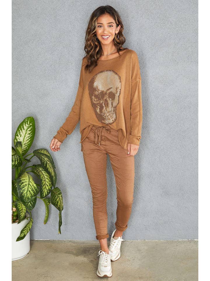 Kamel RHINESTONE SKULL LÅNGÄRMAD TOPP (8035-1901-SKULL) för wholesale på Faire3