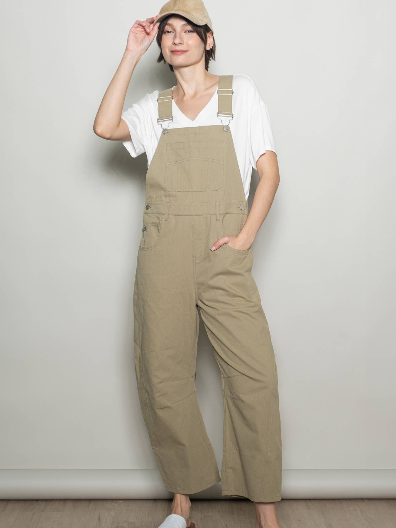 Elloh Collection - Wholesale Overalls - Women's - Relaxed Fit Barrel Leg Cotton Overall w Adjustable Straps8