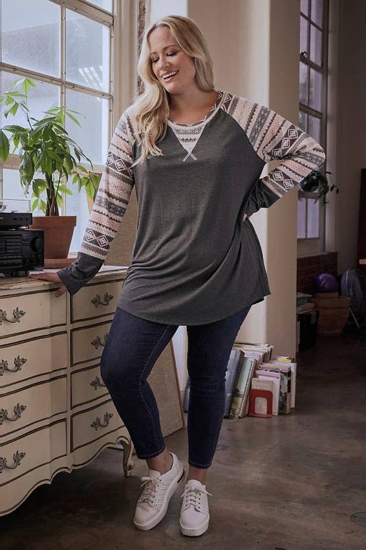 lovely melody - Wholesale Tunic - Women's - LMT2584PL-PLUS Charming Retreat Aztec Sleeve Top9