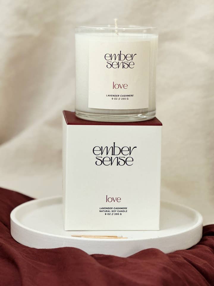 LOVE - CACHEMIRE LAVANDE pour la vente par Ember Sense