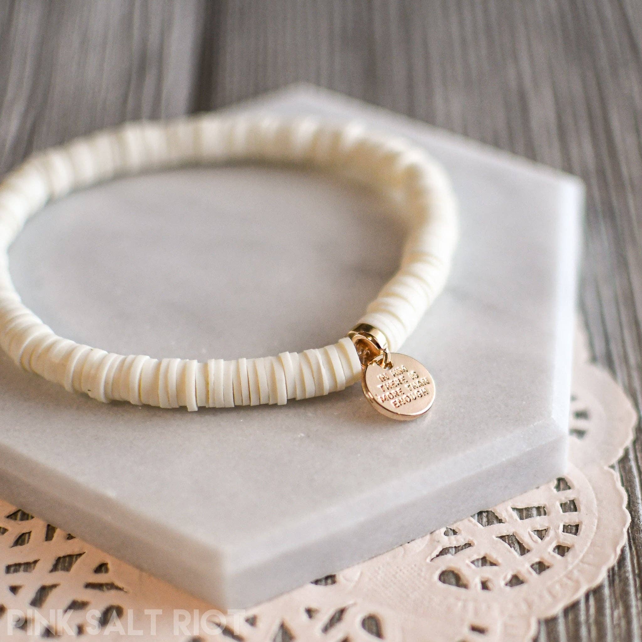 Pink Salt Riot - Vente Bracelets à breloques/pendentifs - Dieu fournira des bracelets empilables1