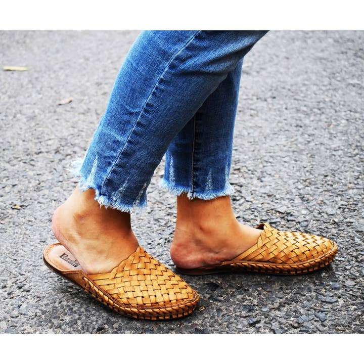 Raahi Global - Wholesale Mules - Women's - Natural Leather Mule Handwoven Sandal For Women1