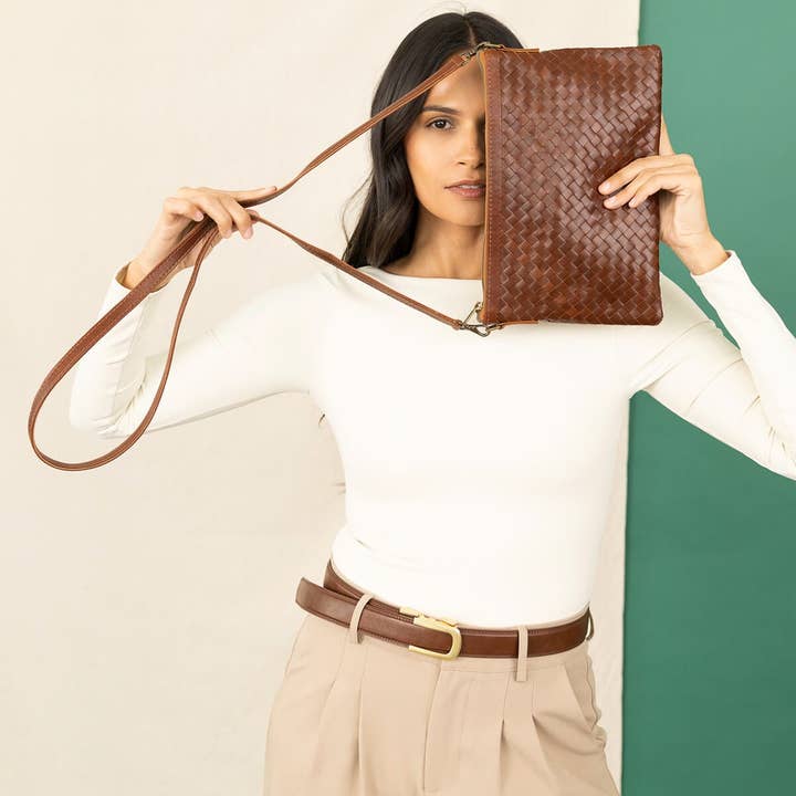 Deux Mains: Haiti Fair Trade - Wholesale Crossbody Bag - Women's - Woven Crossbody Clutch1