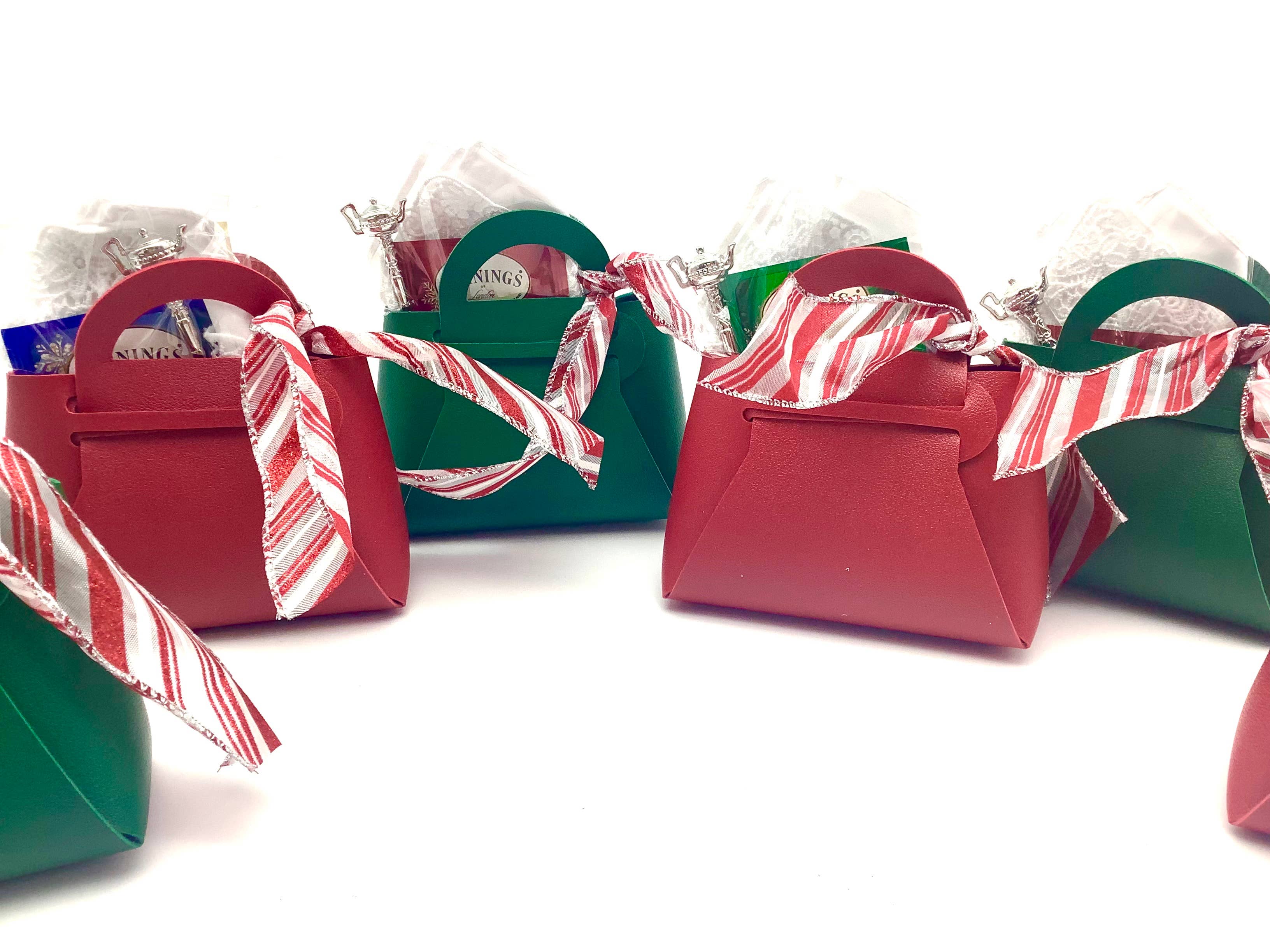 All Little Cute Things - Vente Set de pochettes cadeaux - Cadeaux de fête du thé de Noël, sac à main, sac à main, cuillère à thé, serviette6