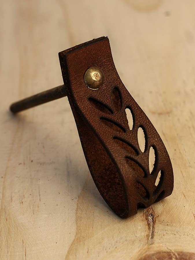 Manípulo feito à mão em pele Leafy Design - Castanho por atacado de KNOBCO