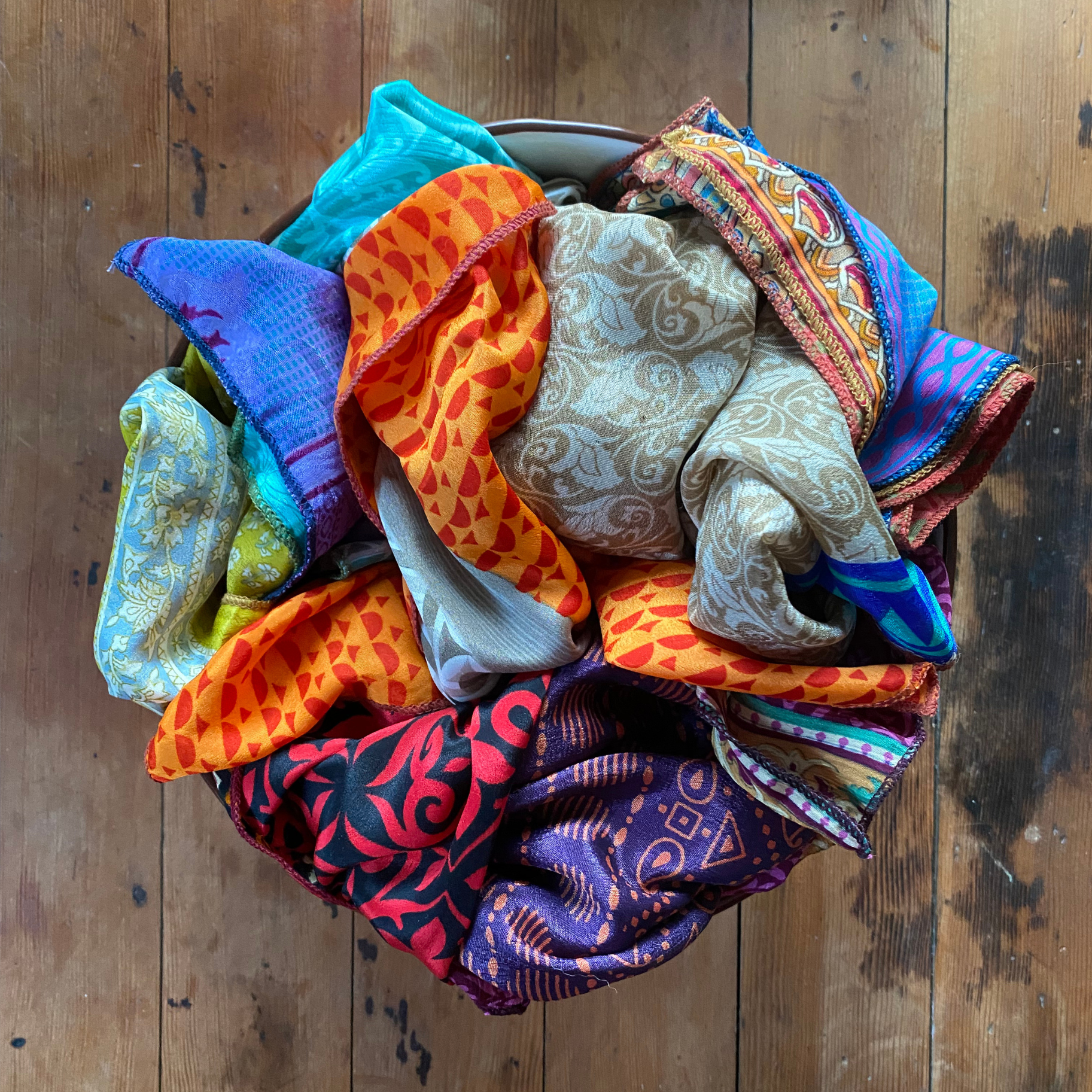 Seeds – Bandana - Mulher por atacado – Bandana de seda reciclada | Lenço para pescoço quadrado sortido7