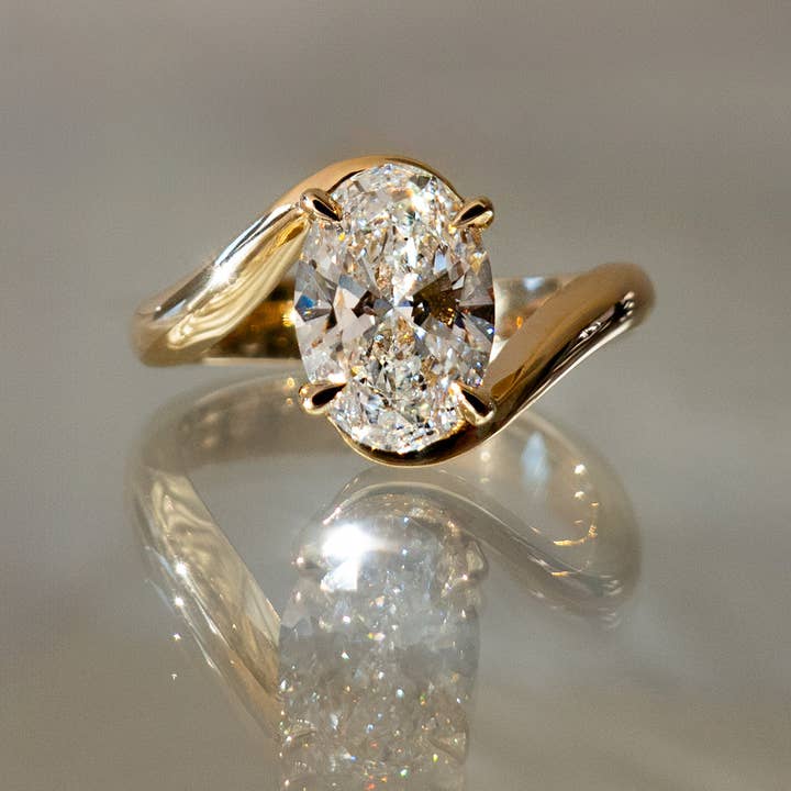 D'DAS - Wholesale Band/Stacked Ring - 14k Ovel cut Solid Gold Cave Bezel Set Ring For Gift