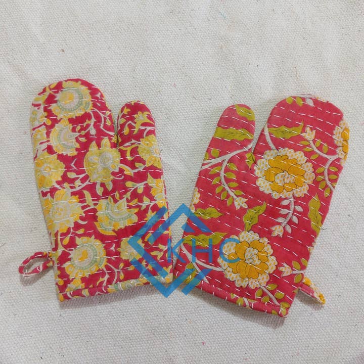 Set Of 2 Indian Handmade Kantha Kitchen Oven Mitts Gloves for wholesale by KHC