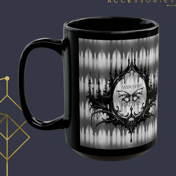 Tasse à café "L'envergure compte" – Tasse de fantaisie littéraire pour les fans d'ACOTAR | Accessoires Gilded Girl pour la vente par Gilded Girl Accessories