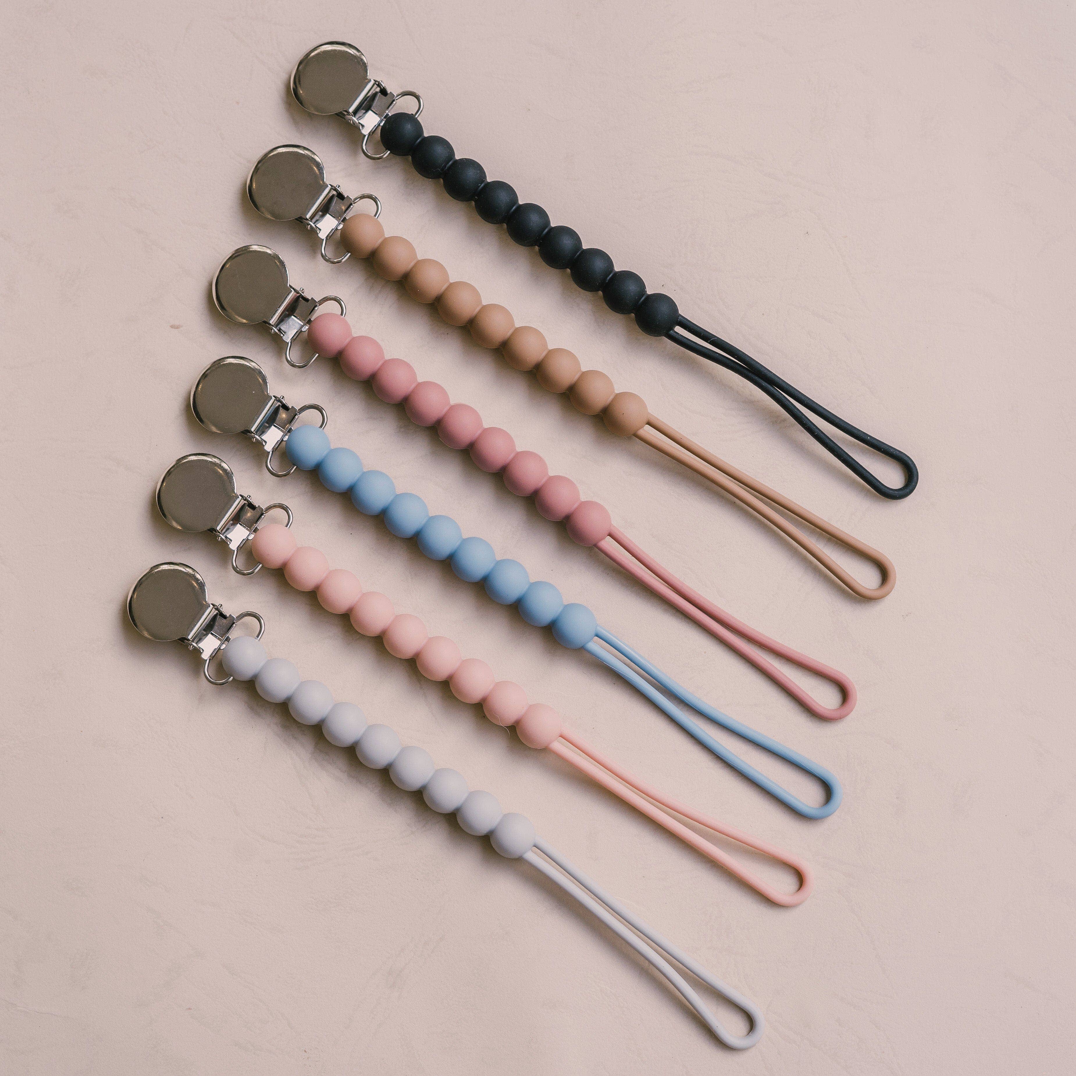 Zao & Co - Wholesale Fopspeenclip - Baby - "Poppy" speenkoord van silicone1