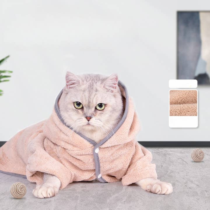 Cheerhunting - Wholesale Pet Bath Tub - Cat/Dog - Ozzie - Hooded Cat Bathrobe