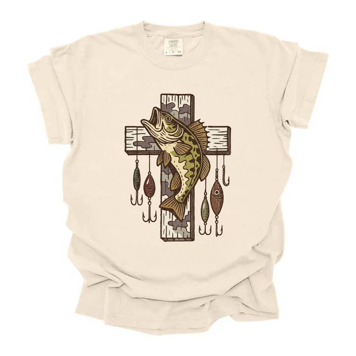 Croix de pêche en bois camouflage pour la vente par Trendy Tees Wholesale And Boutique
