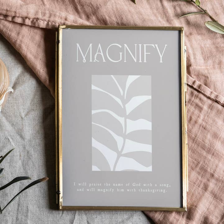 Magnify | Christliche Wandkunst | Psalm 69:30 für den Großhandel von Paths of Life
