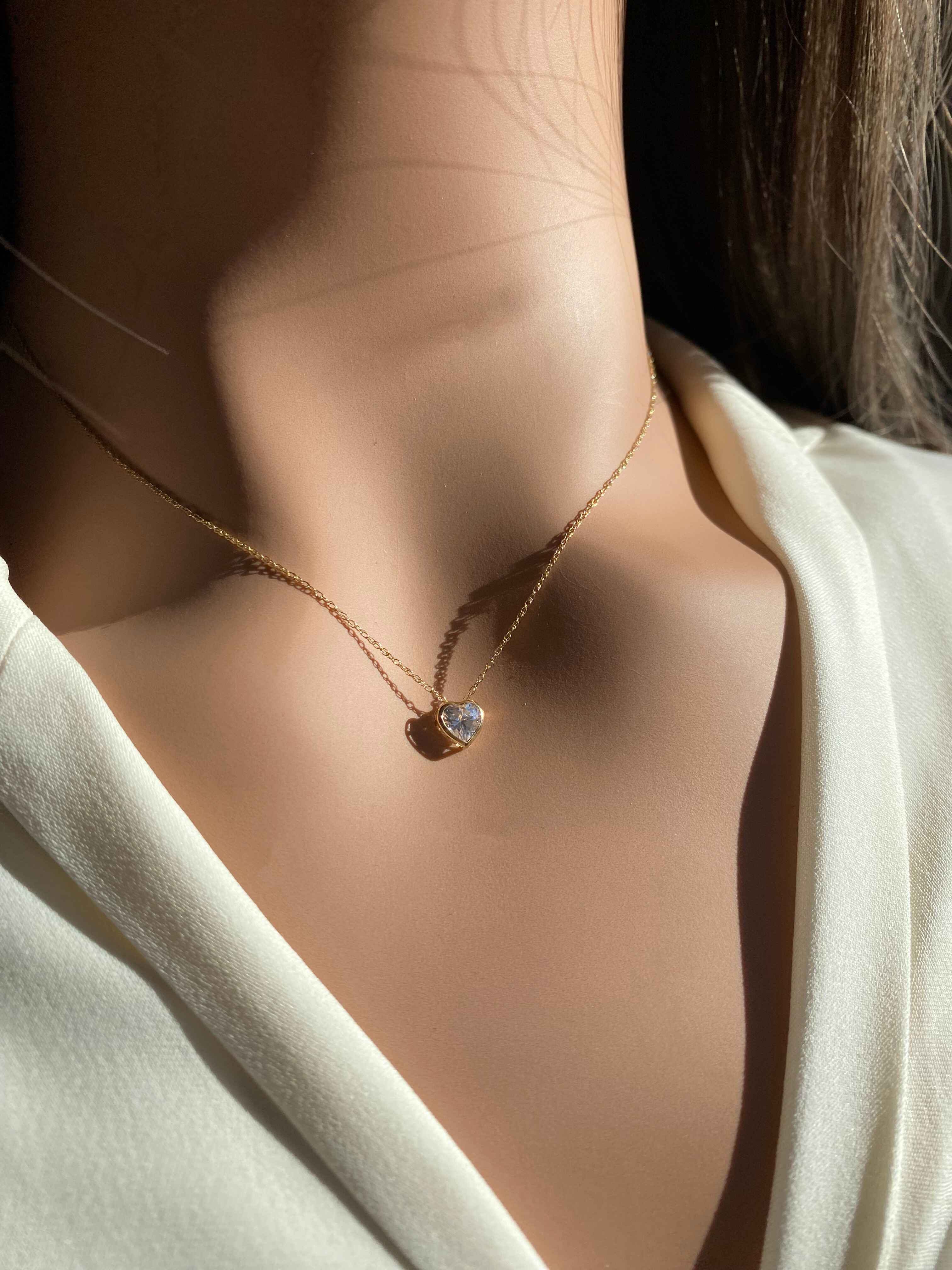 Kimiya Designs - Vendita all'ingrosso Collana con ciondolo/pendaglio - Mini collana con castone a cuore in oro 14k3